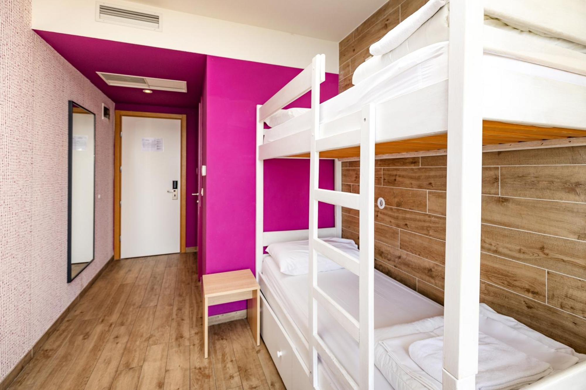 Hostel Link Lovran Exteriör bild